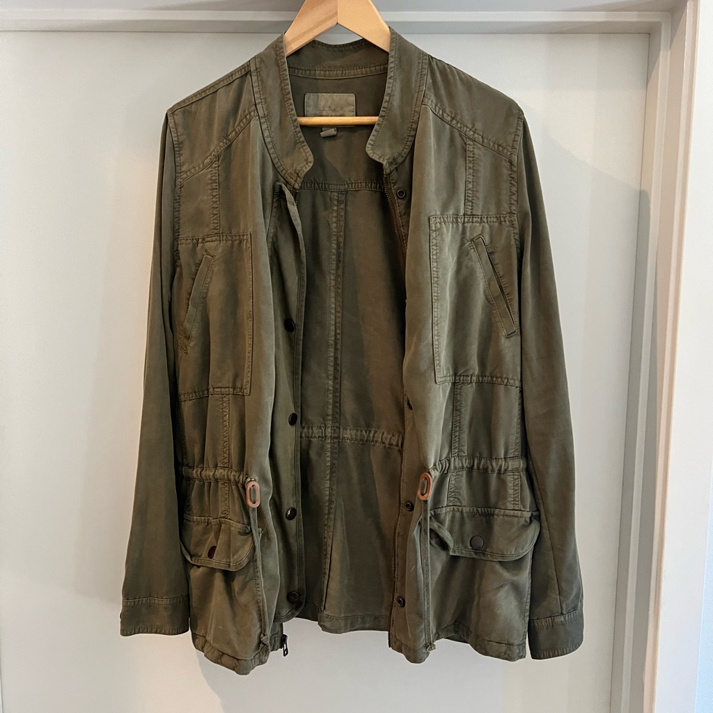 Hinge Jacket